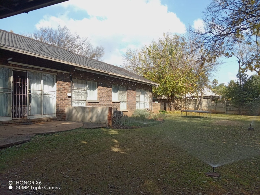 3 Bedroom Property for Sale in Ifafi North West